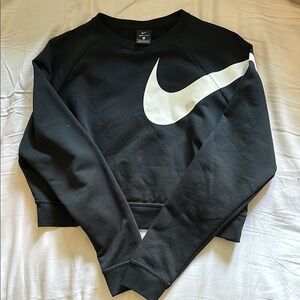 nike cropped crew neck